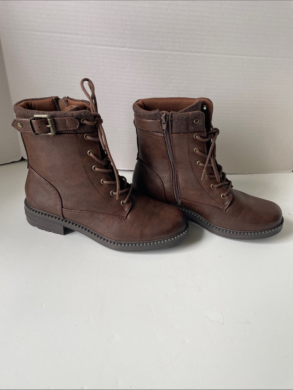 ID Required Women's Size 9  Brown Lace-Up Ankle Breaker Boots with Side Zipper